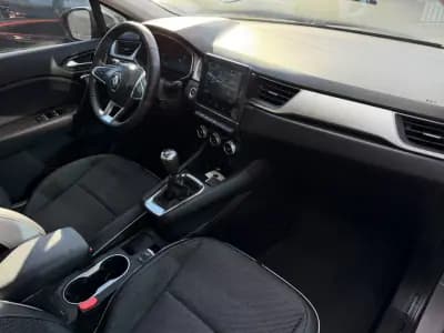 Vendo Renault Captur 2022 - 17300 EUR, 89000 km - AUTO.MOTO.pt