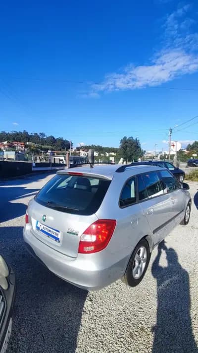 Vendo Skoda Fabia Break 2008 - 5788 EUR, 203987 km - AUTO.MOTO.pt