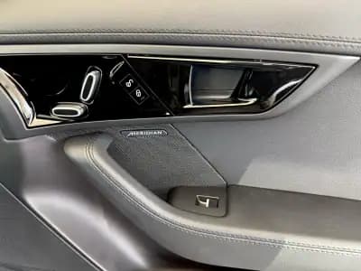 Vendo Jaguar F-Type 2018 - 46000 EUR, 64200 km - AUTO.MOTO.pt