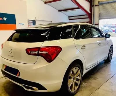 Vendo Citroën DS5 2013 - 11900 EUR, 179480 km - AUTO.MOTO.pt