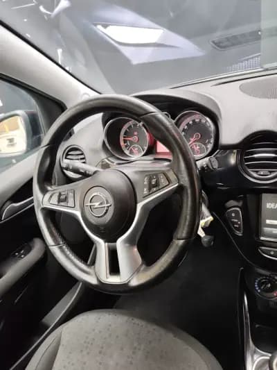 Sell Opel Adam 2017 - 9200 EUR, 112000 km - AUTO.MOTO.pt