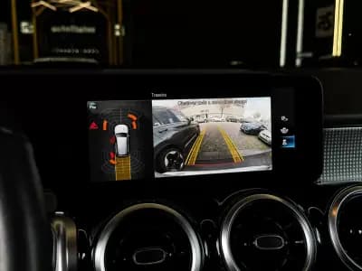 Vendo Mercedes-Benz GLB 200 2023 - 44990 EUR, 40300 km - AUTO.MOTO.pt