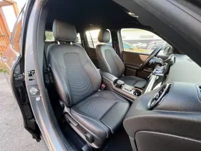 Sell Mercedes-Benz GLB 200 2021 - 28450 EUR, 180000 km - AUTO.MOTO.pt