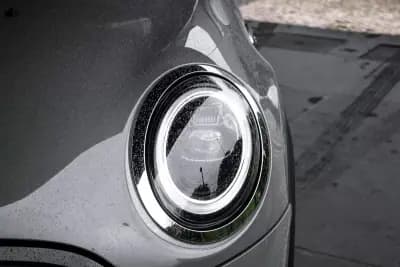 Vendo MINI 2021 - 17980 EUR, 78086 km - AUTO.MOTO.pt