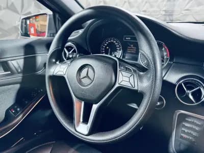 Vendo Mercedes-Benz A 180 2013 - 13990 EUR, 144369 km - AUTO.MOTO.pt