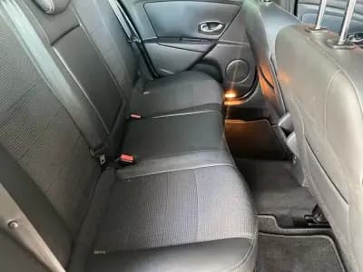 Sell Renault Mégane Sport Tourer 2010 - 4990 EUR, 340390 km - AUTO.MOTO.pt