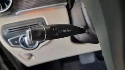 Sell Mercedes-Benz V 300 2022 - 70000 EUR, 119675 km - AUTO.MOTO.pt