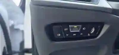 Vendo BMW 318 2023 - 27990 EUR, 189000 km - AUTO.MOTO.pt