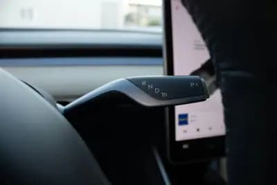 Vendo Tesla Model 3 2020 - 22999 EUR, 135693 km - AUTO.MOTO.pt