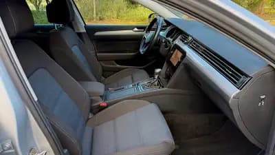 Vendo Volkswagen Passat Variant 2021 - 20900 EUR, 148000 km - AUTO.MOTO.pt