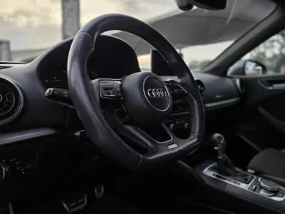 Sell Audi A3 Sportback 2017 - 18990 EUR, 164000 km - AUTO.MOTO.pt