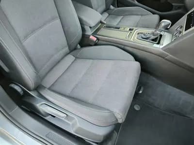 Vendo Volkswagen Passat 2019 - 18950 EUR, 155079 km - AUTO.MOTO.pt