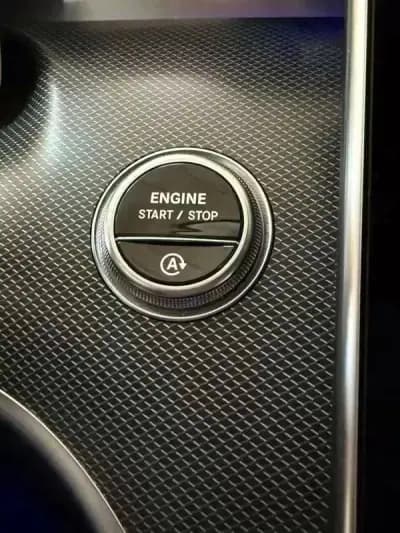 Sell Mercedes-Benz C 200 2024 - 39980 EUR, 19384 km - AUTO.MOTO.pt