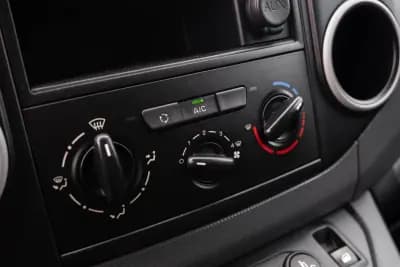 Sell Citroën Berlingo 1.6 BlueHDi Feel 2018 - 13400 EUR, 210000 km - AUTO.MOTO.pt