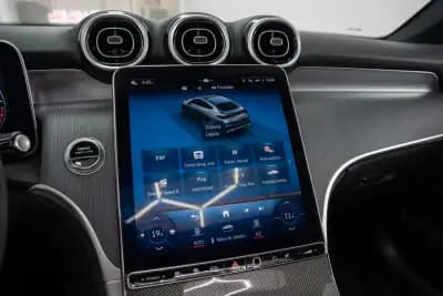 Sell Mercedes-Benz GLC 300 2024 - 82500 EUR, 32500 km - AUTO.MOTO.pt