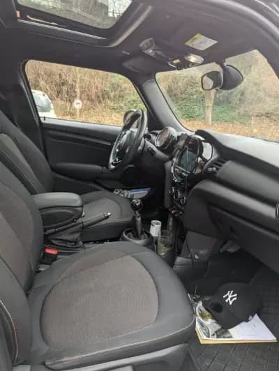 Vendo MINI 2019 - 17750 EUR, 135000 km - AUTO.MOTO.pt