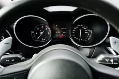 Vendo Alfa Romeo Stelvio 2019 - 29400 EUR, 89000 km - AUTO.MOTO.pt