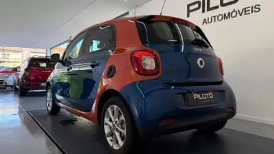 Sell Smart ForFour 2018 - 11990 EUR, 27979 km - AUTO.MOTO.pt