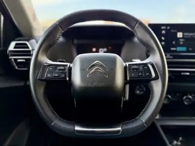 Vendo Citroën C4 2023 - 18950 EUR, 47000 km - AUTO.MOTO.pt