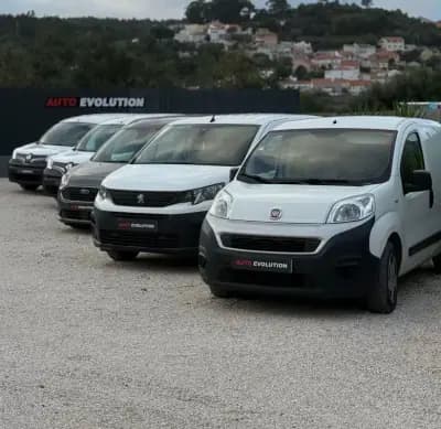 Vendo Renault Kangoo 2019 - 8456 EUR, 175000 km - AUTO.MOTO.pt