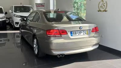 Vendo BMW 330 2007 - 19330 EUR, 59121 km - AUTO.MOTO.pt