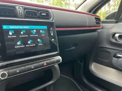 Vendo Citroën C3 2021 - 11990 EUR, 120370 km - AUTO.MOTO.pt