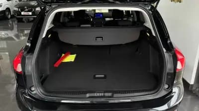 Vendo Ford Focus SW 2021 - 12999 EUR, 160121 km - AUTO.MOTO.pt