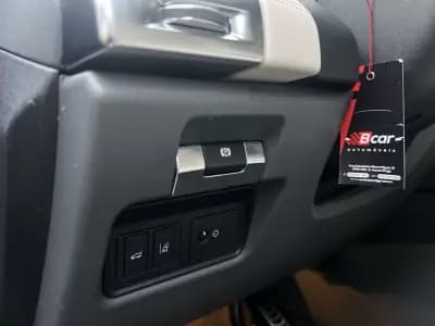 Sell Jaguar E-Pace 2018 - 29750 EUR, 77000 km - AUTO.MOTO.pt