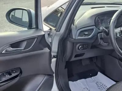 Sell Opel Corsa 2017 - 12900 EUR, 88000 km - AUTO.MOTO.pt