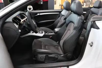 Vendo Audi A5 Cabrio 2016 - 25900 EUR, 110000 km - AUTO.MOTO.pt