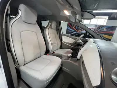 Vendo Renault Zoe 2019 - 9990 EUR, 150000 km - AUTO.MOTO.pt