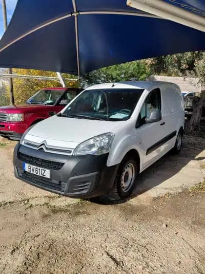 Vendo Citroën Berlingo 2018 - 13980 EUR, 78106 km - AUTO.MOTO.pt