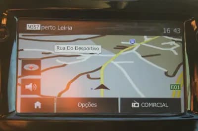 Vendo Renault Clio 2015 - 11500 EUR, 98759 km - AUTO.MOTO.pt