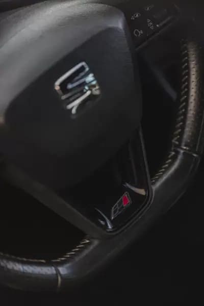 Vendo SEAT Leon 2015 - 20900 EUR, 131530 km - AUTO.MOTO.pt