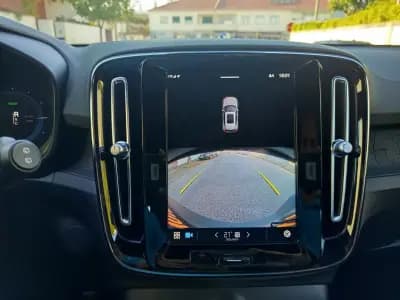 Vendo Volvo XC 40 2022 - 27490 EUR, 90000 km - AUTO.MOTO.pt