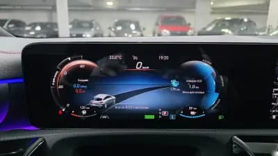 Vendo Mercedes-Benz CLA 250 2021 - 34990 EUR, 57000 km - AUTO.MOTO.pt