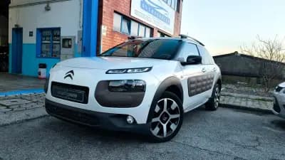 Vendo Citroën C4 Cactus 2014 - 11800 EUR, 141000 km - AUTO.MOTO.pt
