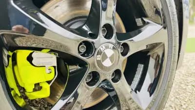 Vendo BMW 123 2007 - 11900 EUR, 253000 km - AUTO.MOTO.pt