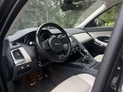 Sell Jaguar E-Pace 2018 - 29750 EUR, 77000 km - AUTO.MOTO.pt