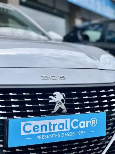 Vendo Peugeot 208 2022 - 15950 EUR, 71000 km - AUTO.MOTO.pt