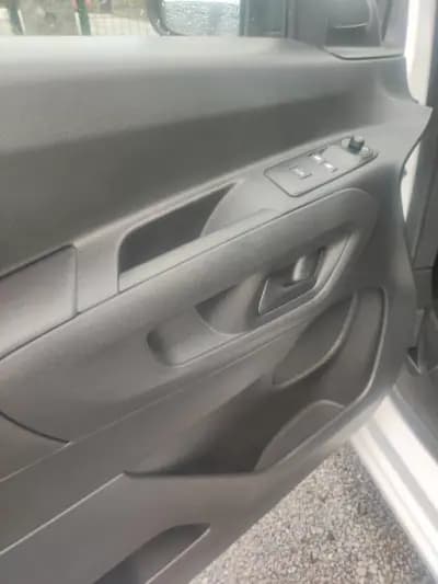 Vendo Opel Combo 2020 - 12978 EUR, 149789 km - AUTO.MOTO.pt