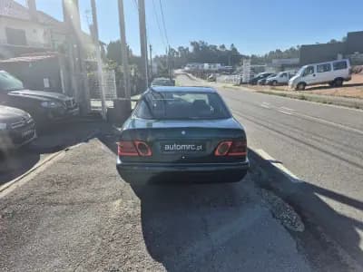 Sell Mercedes-Benz E 220 1997 - 3900 EUR, 500000 km - AUTO.MOTO.pt
