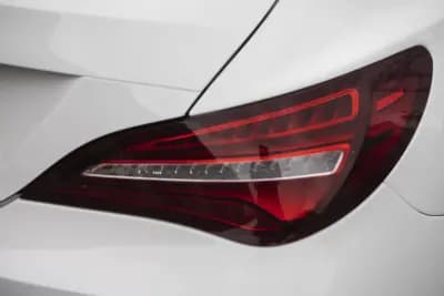 Vendo Mercedes-Benz CLA 200 2018 - 22900 EUR, 168433 km - AUTO.MOTO.pt