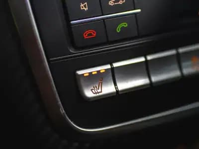 Sell Mercedes-Benz A 45 AMG 2016 - 35990 EUR, 66000 km - AUTO.MOTO.pt