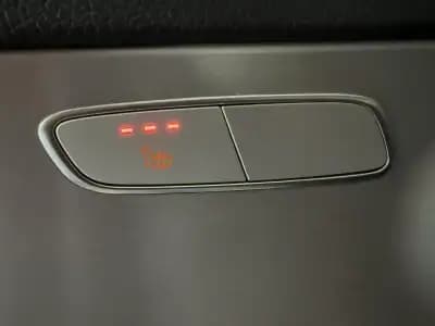 Sell Mercedes-Benz C 200 2015 - 17999 EUR, 175000 km - AUTO.MOTO.pt