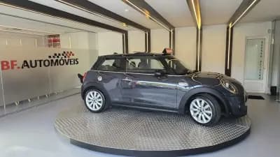 Sell MINI 2019 - 25500 EUR, 96321 km - AUTO.MOTO.pt