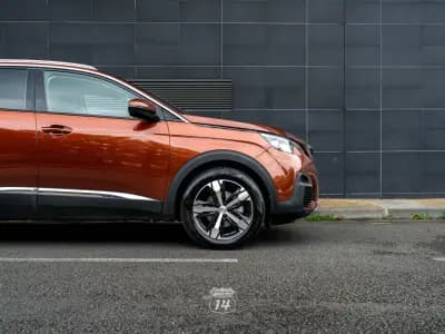 Vendo Peugeot 3008 2018 - 15990 EUR, 154712 km - AUTO.MOTO.pt