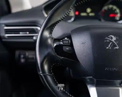 Sell Peugeot 308 SW 2019 - 10990 EUR, 152000 km - AUTO.MOTO.pt