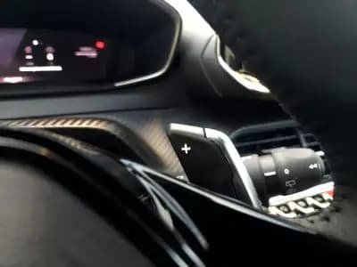 Sell Peugeot 2008 2025 - 27900 EUR, 22167 km - AUTO.MOTO.pt