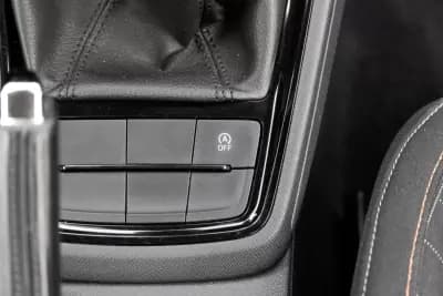 Vendo Skoda Kamiq 2023 - 17900 EUR, 77340 km - AUTO.MOTO.pt